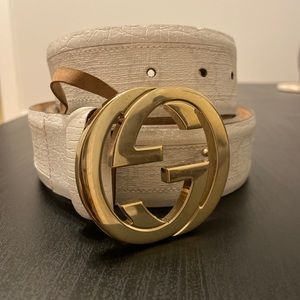 White Gucci logo leather belt